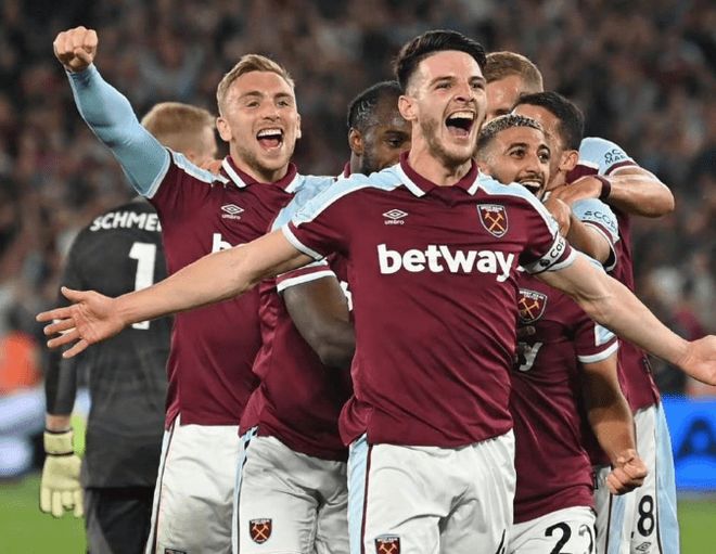 子弹官方：利伯蒂生病缺席今日对阵36人，德弗斯代替其出战