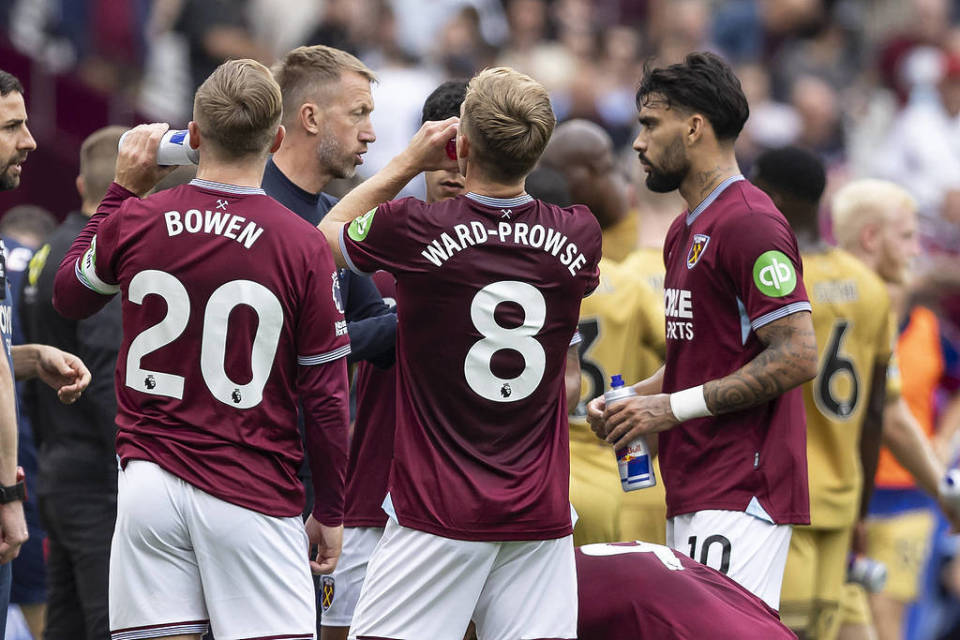 这队的前场连接太顺畅