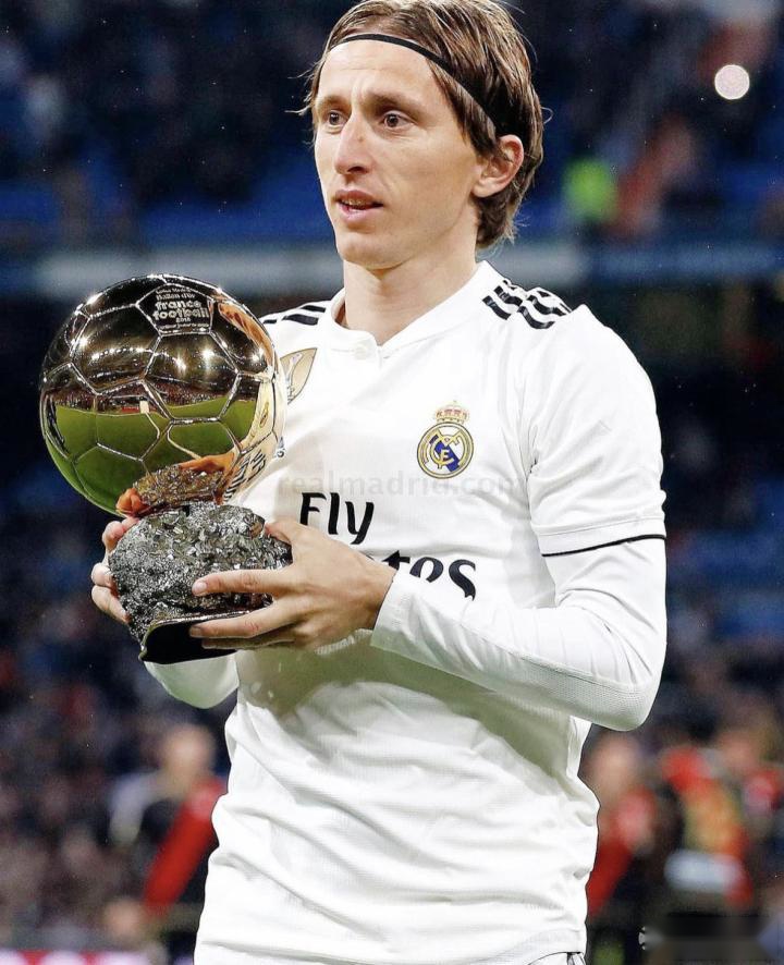 单节41分+21-0攻击波！库里31分带队血洗爵士，勇士终结三连败重返西部前八